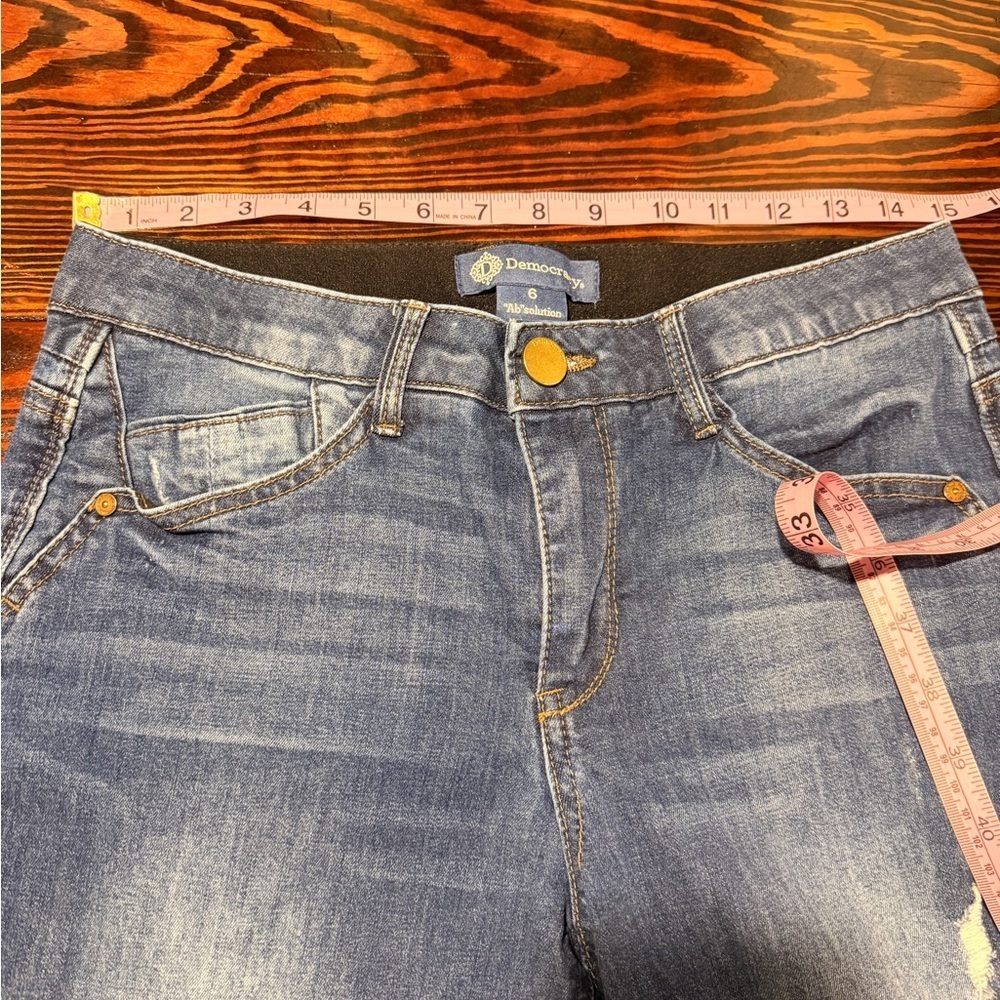 Democracy Distressed Women Jeans size 6 - Picture 9 of 9